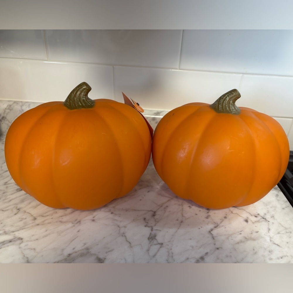 Hyde and Eek! Sound Activated Changing Face Pumpkin - Picture 6 of 12